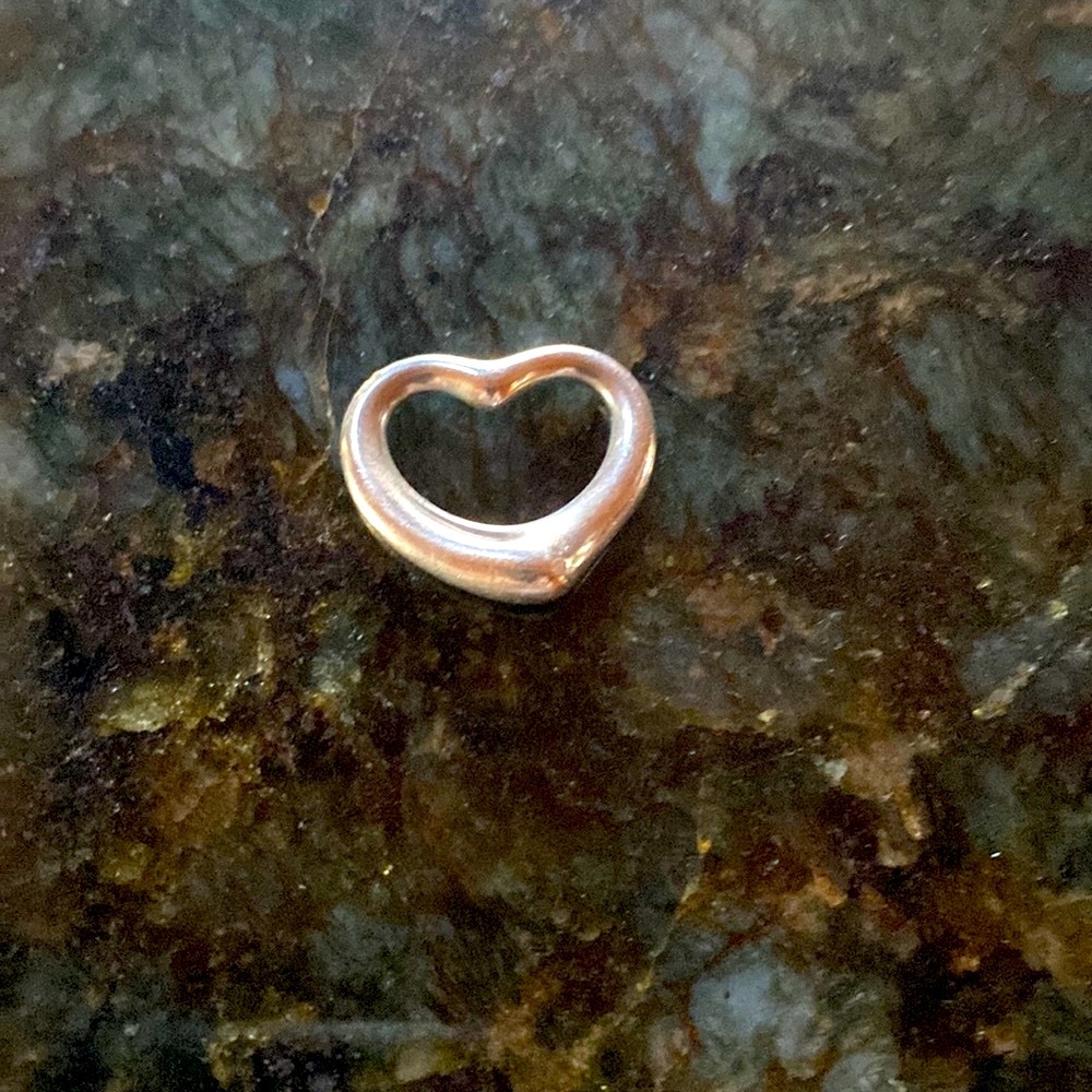 Tiffany & CO Elsa Peretti  open heart pendant - Picture 2 of 5